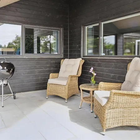 Holiday Nannah - 3-5km From The Sea By Interhome Nyaraló